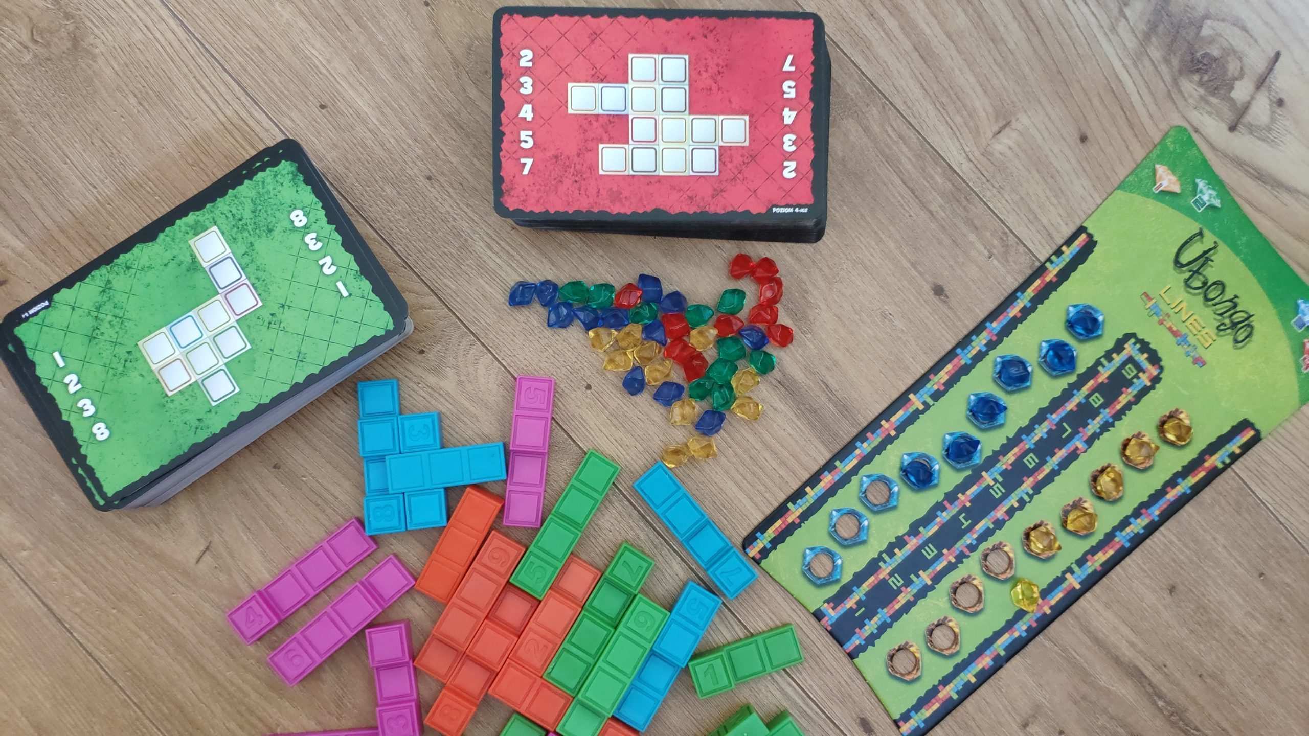 Ubongo Lines komponenty