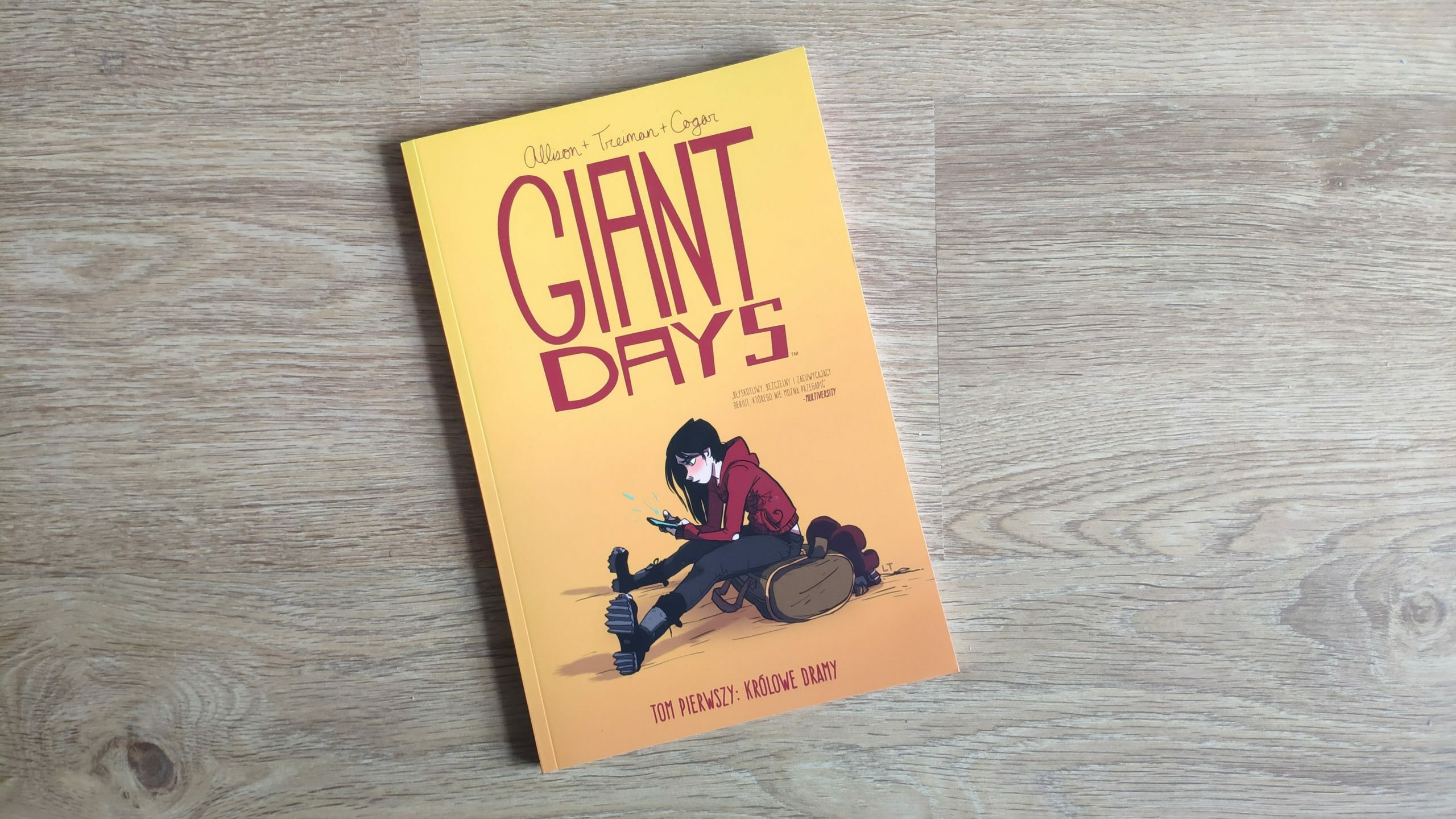 Giant Days tom 1 opinia